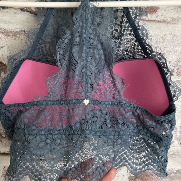 Pink by Victoria Secret Bralette Size X-Small AA-B - Picture 3 of 4